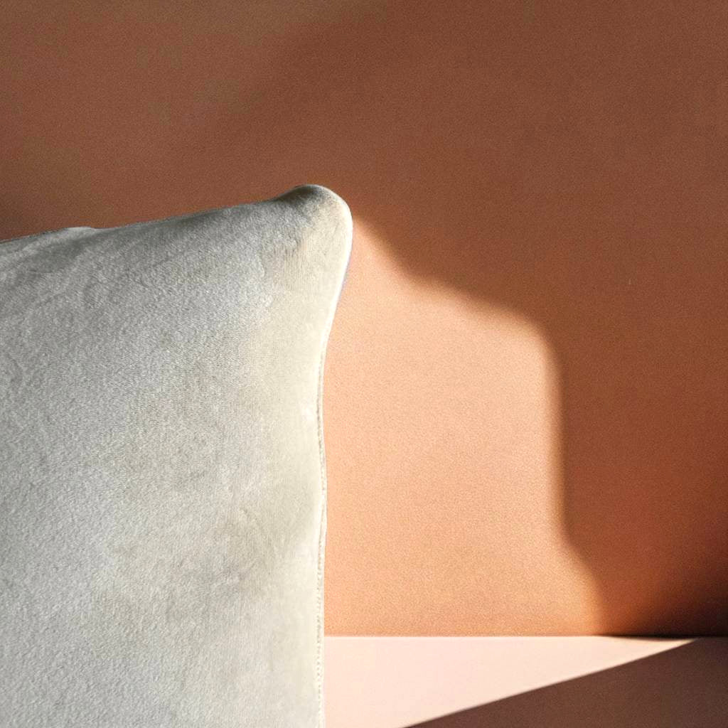 Housse de coussin velours beige