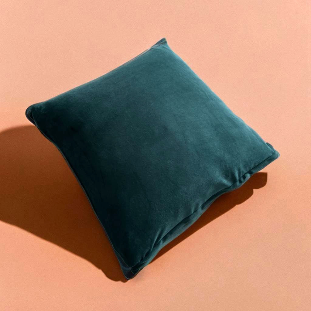 Housse de coussin velours bleu foncé