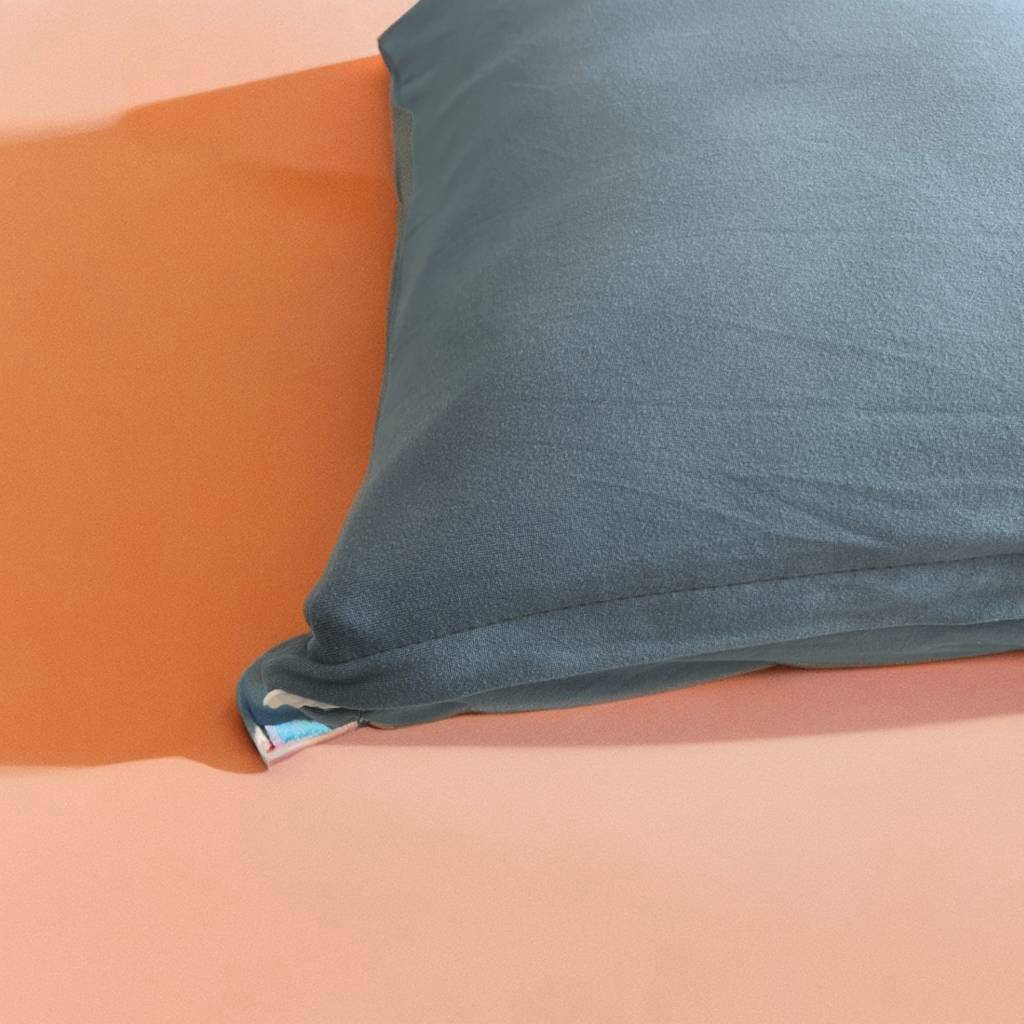 Housse de coussin bleu clair