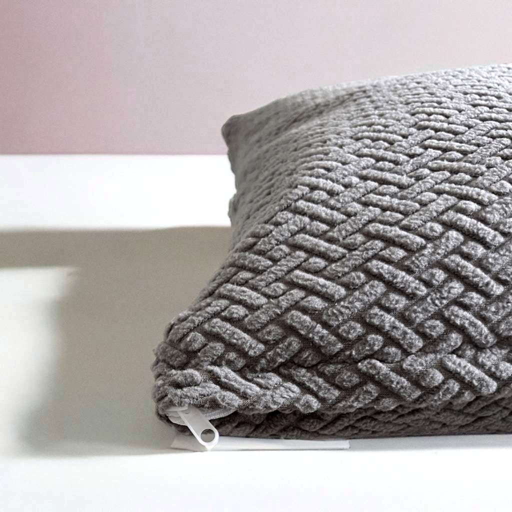 Housse de coussin jacquard gris clair