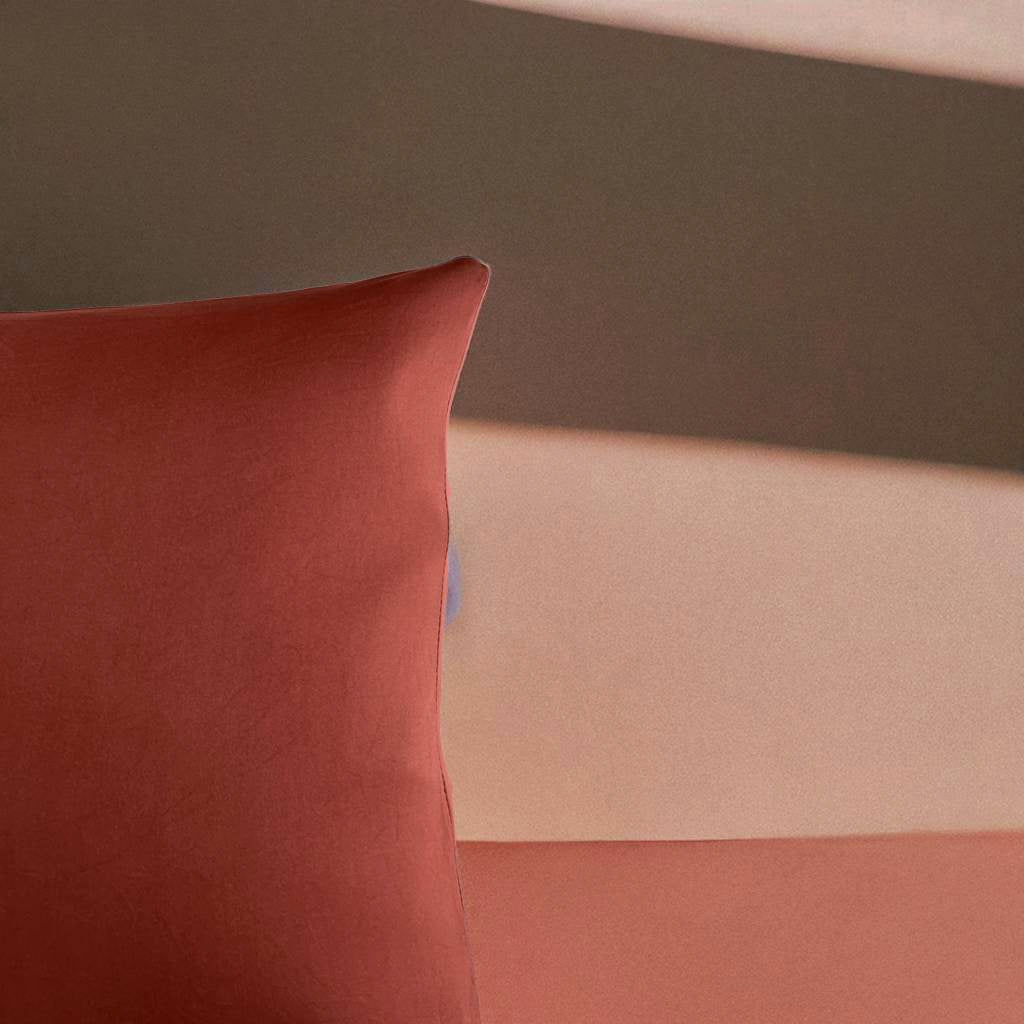 Housse de coussin marron