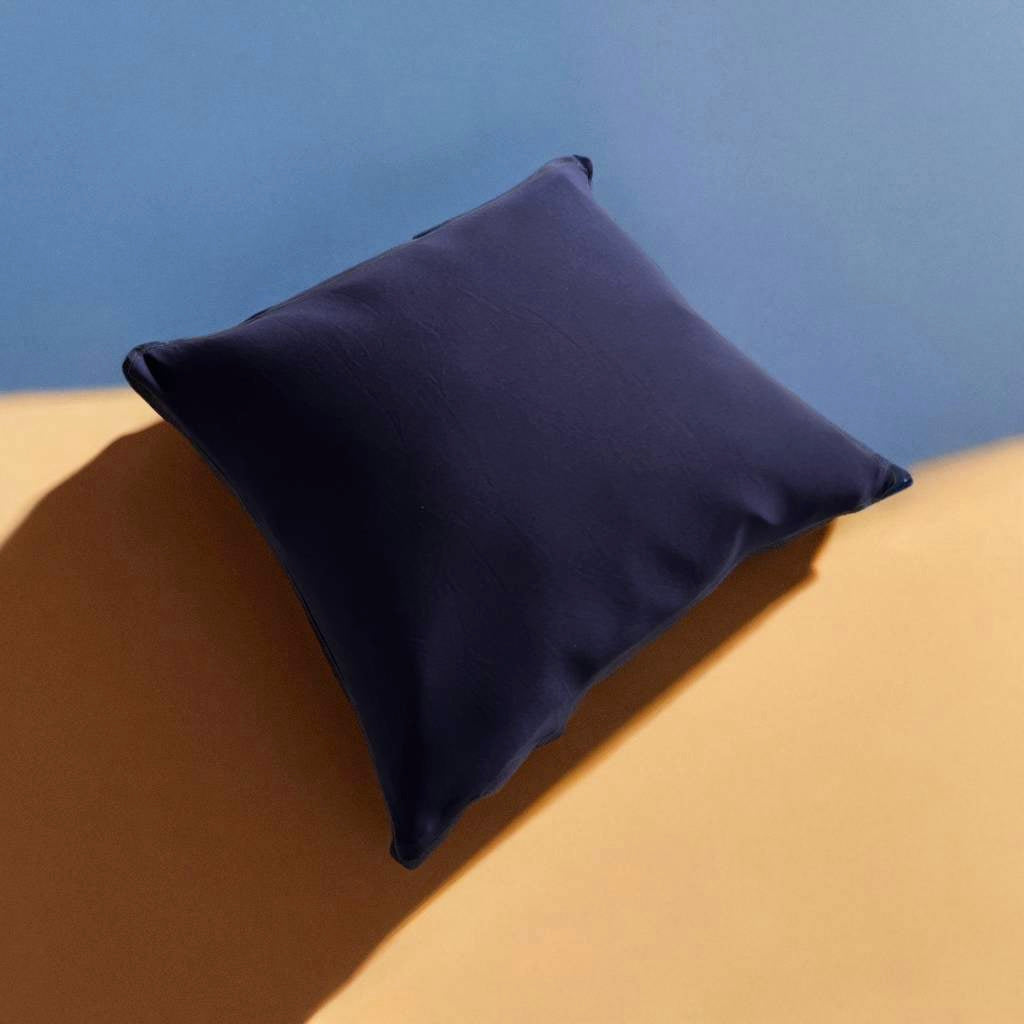 Housse de coussin bleu marine